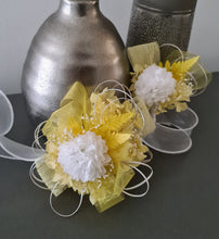 Load image into Gallery viewer, Yellow &amp; white everlasting flowers corsage &amp; buttonhole AB2158 - School formal, prom, graduation
