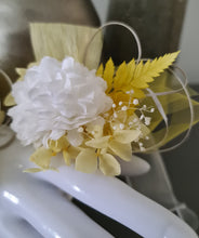 Load image into Gallery viewer, Yellow &amp; white everlasting flowers corsage &amp; buttonhole AB2158 - School formal, prom, graduation
