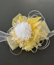 Load image into Gallery viewer, Yellow &amp; white everlasting flowers corsage &amp; buttonhole AB2158 - School formal, prom, graduation
