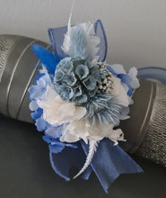 Load image into Gallery viewer, Shades of blue preserved flowers corsage &amp; buttonhole AB2162 - School formal, prom, graduation
