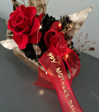 Load image into Gallery viewer, Preserved flowers in red, black &amp; champagne gold w lights –  AB2194
