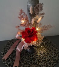 Load image into Gallery viewer, Preserved red rose with blush &amp; lights –  AB2195
