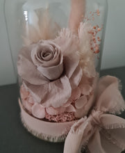 Load image into Gallery viewer, Mini glass flower dome w mini preserved nude rose –  AB2197
