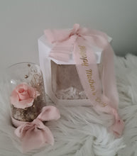 Load image into Gallery viewer, Mini glass flower dome w mini preserved blush rose –  AB2198

