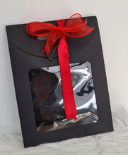 Load image into Gallery viewer, Black transparent window bag / box for Medium size glass dome AB2204
