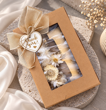 Load image into Gallery viewer, Preserved Everlasting flowers letter H - 15cm -  White &amp;  Antique Gold
