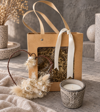 Load image into Gallery viewer, Boho love hearth &amp; Candle gift set - NO2
