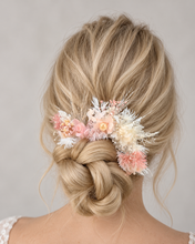 Load image into Gallery viewer, Preserved flowers bobby pins regular in blush x 4
