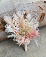 Load image into Gallery viewer, Blush &amp; Neutral Everlasting buttonhole
