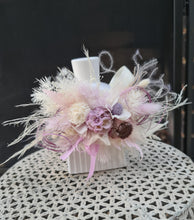 Load image into Gallery viewer, Violet, purple preserved &amp; dry flowers corsage
