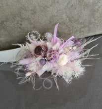 Load image into Gallery viewer, Violet, purple preserved &amp; dry flowers corsage
