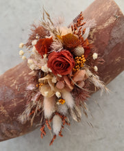Load image into Gallery viewer, Rustic Style Everlasting flowers shoulder corsage - Rustic Terracotta
