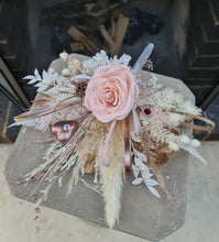 Load image into Gallery viewer, Everlasting flowers cake topper - blush
