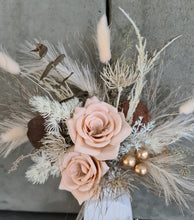 Load image into Gallery viewer, Double Everlasting flowers cake topper in peach
