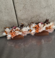 Load image into Gallery viewer, Rustic everlasting flowers hair comb
