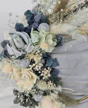 Load image into Gallery viewer, Grey / blue everlasting flowers cake hoop topper - 5 inch
