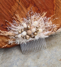 Load image into Gallery viewer, Bohemia everlasting flowers hair comb
