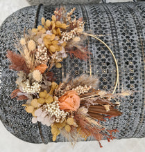 Load image into Gallery viewer, Rustic everlasting flowers cake hoop - 6 inch
