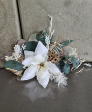 Load image into Gallery viewer, Double Everlasting flowers cake topper - green, white &amp; gold
