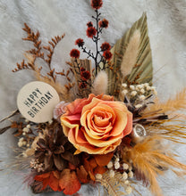 Load image into Gallery viewer, Rustic Everlasting flowers on wood log
