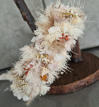 Load image into Gallery viewer, Thick Everlasting preserved flowers crown - wedding, baby shower
