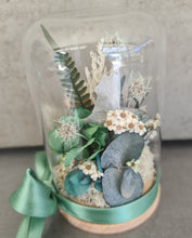 Load image into Gallery viewer, Mini everlasting flowers glass dome - green
