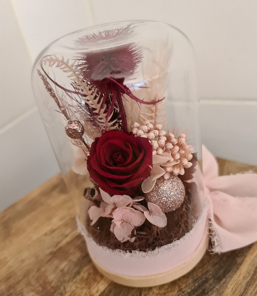 Preserved everlasting flowers baby glass dome - Pink & burgundy