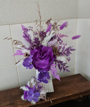 Load image into Gallery viewer, Everlasting flowers cake topper x 2 – Purple
