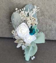 Load image into Gallery viewer, Sage &amp; white Everlasting buttonhole
