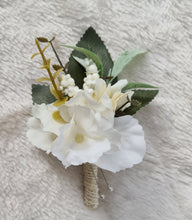 Load image into Gallery viewer, Groom buttonhole boutonniere green &amp; white
