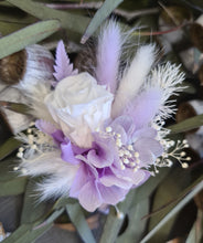 Load image into Gallery viewer, Groom&#39;s buttonhole mini preserved rose - White Violet Purple
