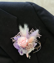 Load image into Gallery viewer, Groom&#39;s mini preserved rose - Pink &amp; Purple

