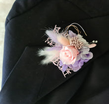 Load image into Gallery viewer, Groom&#39;s mini preserved rose - Pink &amp; Purple

