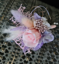 Load image into Gallery viewer, Groom&#39;s mini preserved rose - Pink &amp; Purple
