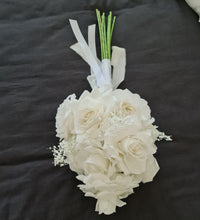 Load image into Gallery viewer, Popular long stem roses &amp; pocket flowers elopement set in white
