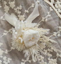Load image into Gallery viewer, Wedding buttonhole boutonniere w mini preserved peony - white
