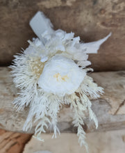 Load image into Gallery viewer, Wedding buttonhole boutonniere w mini preserved peony - white
