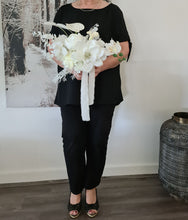 Load image into Gallery viewer, White bridal bouquet &amp; buttonhole – Elopement set
