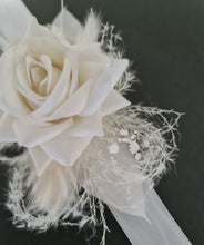 Load image into Gallery viewer, Everlasting flowers white corsage - school formal
