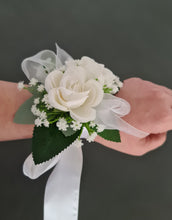 Load image into Gallery viewer, Everlasting flowers white &amp; green corsage - School formal / Wedding
