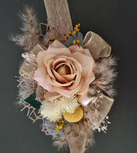 Load image into Gallery viewer, Everlasting flowers peach corsage w glitter - School formal / Wedding
