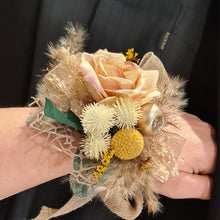 Load image into Gallery viewer, Everlasting flowers peach corsage w glitter - School formal / Wedding
