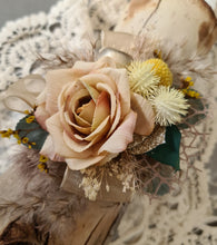 Load image into Gallery viewer, Everlasting flowers peach corsage w glitter - School formal / Wedding
