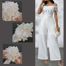 Load image into Gallery viewer, Everlasting flowers white corsage w glitter pearls - School formal / Wedding
