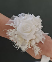 Load image into Gallery viewer, Everlasting flowers white corsage w glitter pearls - School formal / Wedding
