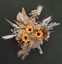 Load image into Gallery viewer, Everlasting flowers Sunflower cake topper - yellow/neutral
