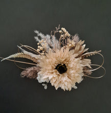 Load image into Gallery viewer, 2 x Everlasting flowers Sunflower cake topper - Neutral
