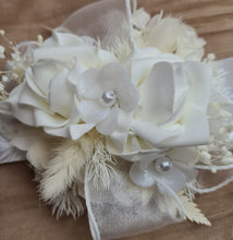 Load image into Gallery viewer, Everlasting flowers white corsage &amp; buttonhole w pearl flowers - School formal / Wedding
