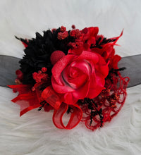 Load image into Gallery viewer, Everlasting flowers black &amp; red corsage - School formal / Wedding
