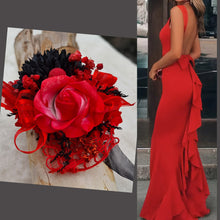 Load image into Gallery viewer, Everlasting flowers black &amp; red corsage - School formal / Wedding

